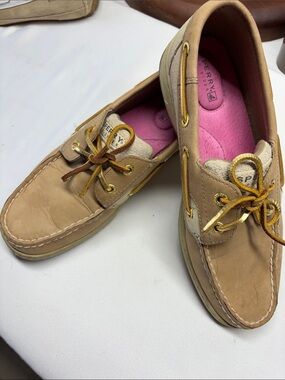 Sperry Women’s Tan Moccasin Boat Shoes with Pink Insole